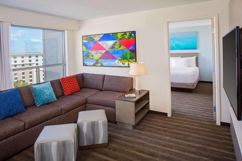 Hyatt House Across From Universal Orlando Resort Room photo